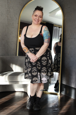 Hairy Thick Pussy POV