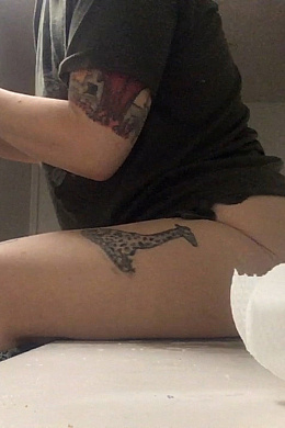 Piss Lovers Compilation Vol. 03- Sinks Tubs And Floors