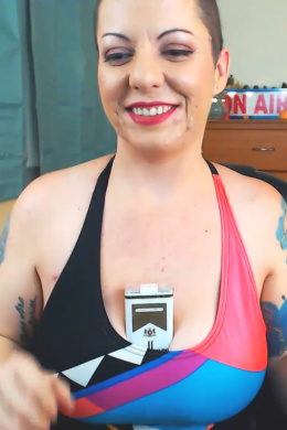 MILF Smokes On Live Streams