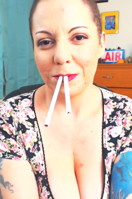 MILF Smokes On Live Streams