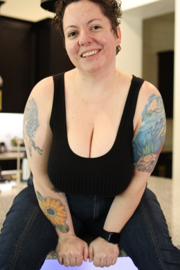 Stroke Your Cock For Stepmom's Jeans