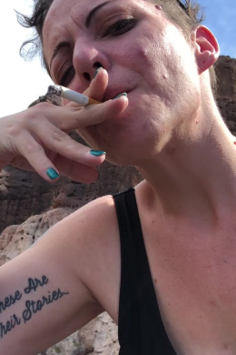 3 Smokes on a Boat