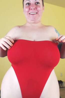 Camgirl Farts And Chill