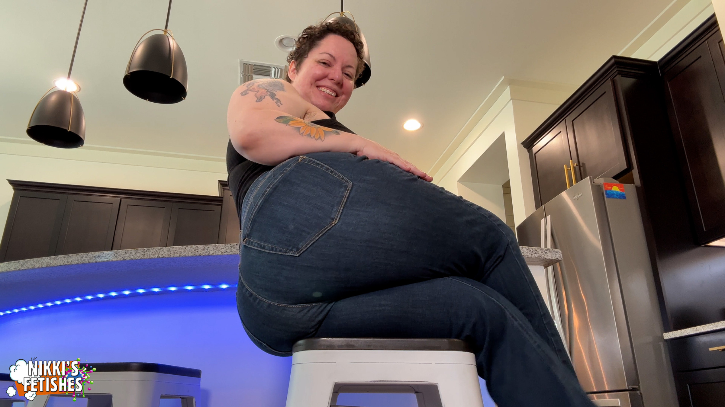 Stroke Your Cock For Stepmom's Jeans