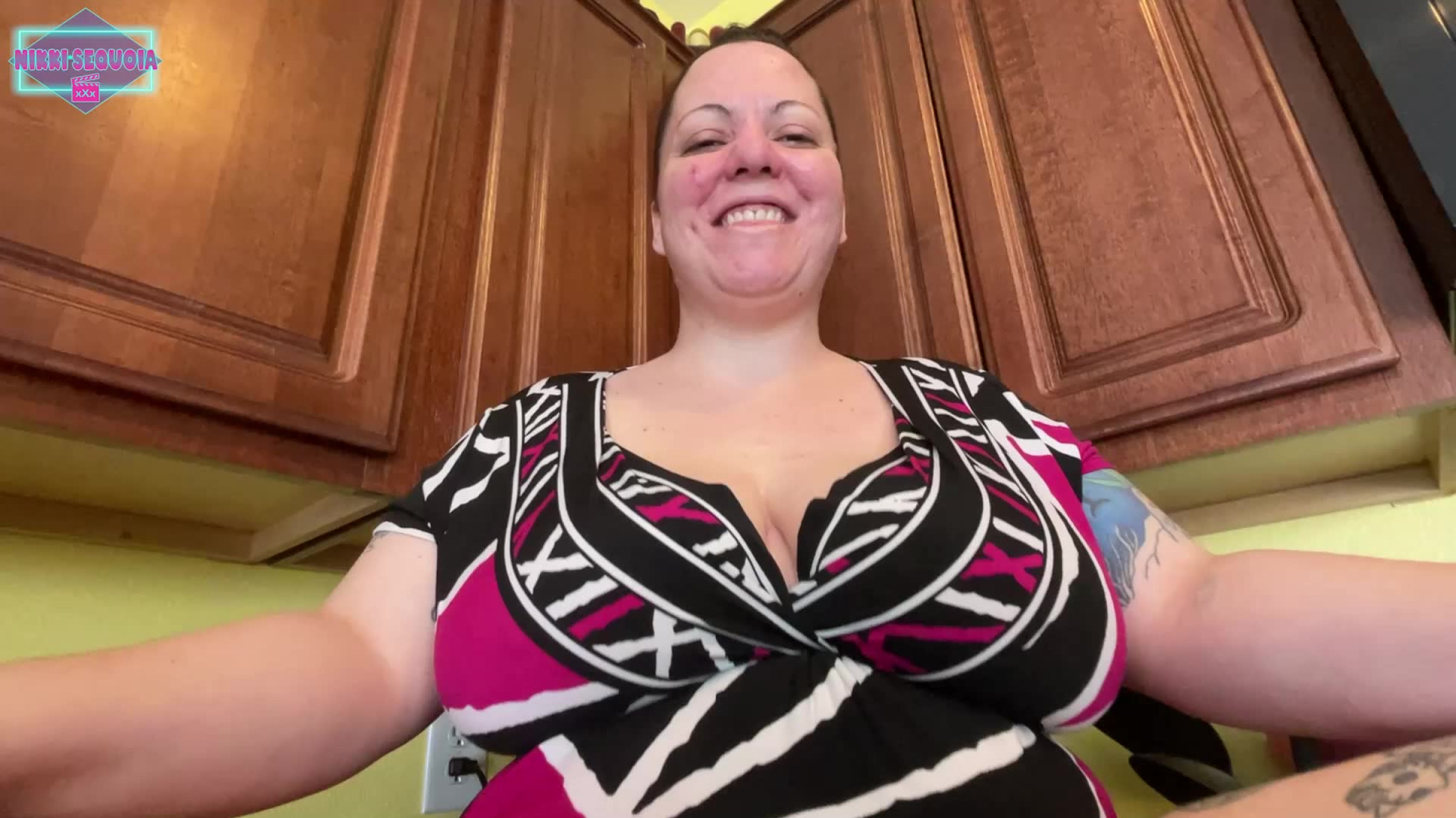 Anal Fucking Stepmom in the Kitchen